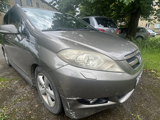 Honda fr-v