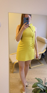 Платье жёлтое М