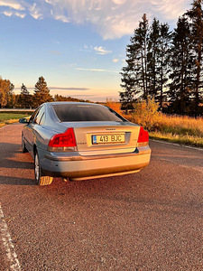 Volvo s60 (6 фото из 9)