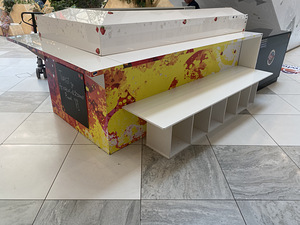 Lett/vitriin Torg. Umesten (1 foto / 2)