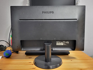 Philips 243S5L monitor (2 foto / 6)