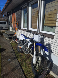 Yamaha YZ250F 2017 (1 foto / 10)