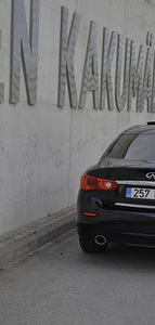Infiniti q50 (6 foto / 15)