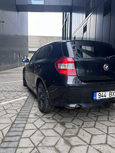 Авто BMW 120i
