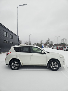 2013 Toyota RAV4 2.2 D-Cat 110 kW (5 foto / 13)