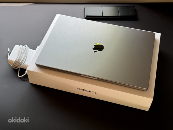 Apple MacBook Pro 16” M1 (foto #2)