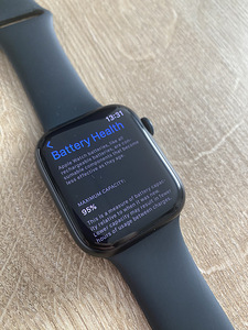 Apple Watch Series 7 45mm GPS (3 foto / 5)