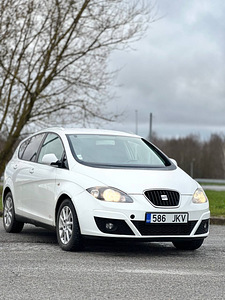 Продам Seat Altea XL (2 фото из 11)