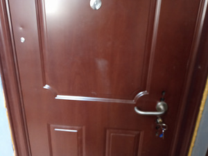 Продам квартиру (1 фото из 7)