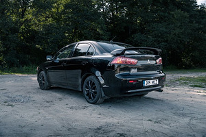 Mitsubishi lancer 2008 (8 foto / 10)