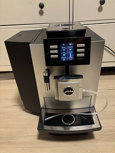 Kohvimasin Jura X8 (3 foto / 5)