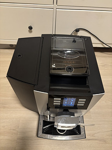 Kohvimasin Jura X8 (4 foto / 5)