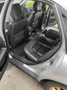 Volvo S80 2.4 (10 foto / 12)