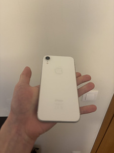 iPhone xr (3 foto / 4)