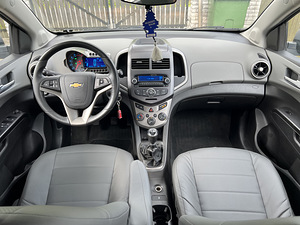 Chevrolet Aveo 1.6 85kW (12 foto / 15)
