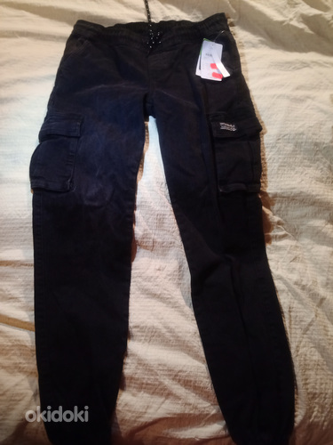 Продам джинсы на подростка 14-15лет (фото #1)
