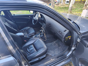 Saab 9-5 (7 foto / 9)