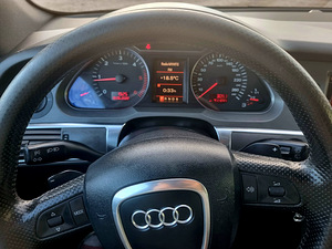Audi A6 S-line 3.0 V6 165kW (15 foto / 15)