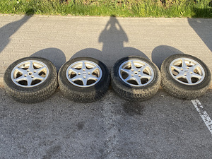 Mitsubishi Carisma Comfort (11 foto / 11)