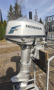 Honda 5 paadimootor (1 foto / 3)