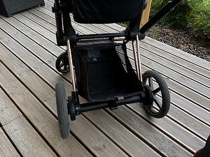 Электрическая рама cybex e-priam. 2021 (1 фото из 3)