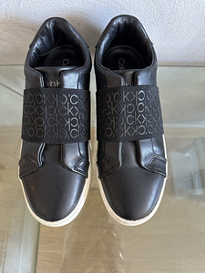 Calvin Klein tossud! (2 foto / 3)