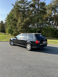 Audi A6 Avant 2.5 TDI 2002 (4 foto / 15)