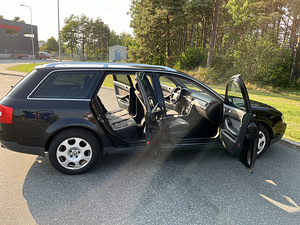 Audi A6 Avant 2.5 TDI 2002 (8 foto / 15)