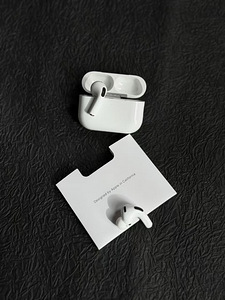 Реплика! Apple AirPods Pro 2 (USB-C) версия 2026 года (3 фото из 10)