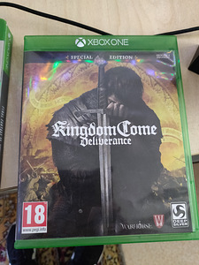 Xbox One X 1ТБ (3 фото из 9)