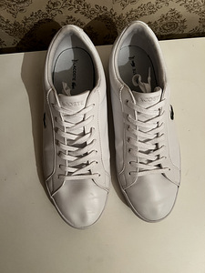 Кроссовки Lacoste (2 фото из 4)