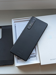 Sony Xperia 1 III 5G (12/256 Gb) (10 foto / 10)