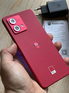 Motorola G84 5G (12/256 Gb) (2 foto / 10)