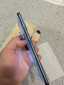 Motorola Edge 30 Fusion (8/128 Gb) Nagu UUS (4 foto / 9)
