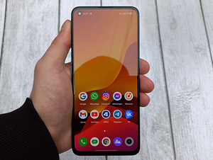 Realme GT master edition 8/256GB (1 foto / 5)