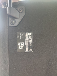 BMW X2 pagasiruumi tagumine riiul (2 foto / 4)