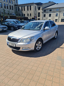 Skoda Octavia 2012 бензин (1 фото из 7)