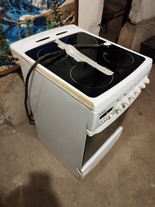 Keraamiline elektripliit (1 foto / 5)