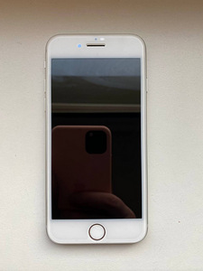 iPhone 8 silver 256 gb 100 %aku (2 foto / 8)