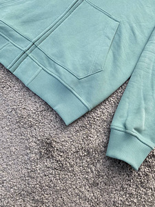 Lukuga kapuutsiga pusa Stone Island | Kampsun (3 foto / 9)