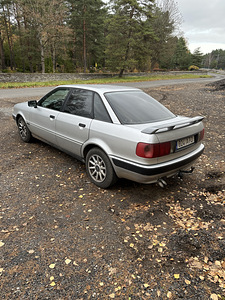 Audi 80 1.9 TDI (3 foto / 6)