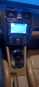 VW Jetta 2.0 TDI 16V 2006 (4 foto / 10)