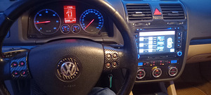VW Jetta 2.0 TDI 16V 2006 (6 foto / 10)