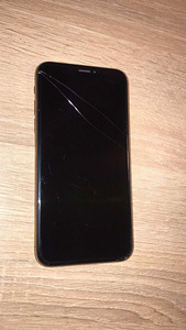 iPhone xs (3 foto / 3)