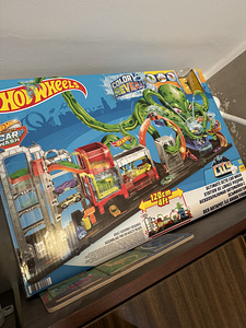 Hot Wheels автомойка (4 фото из 6)