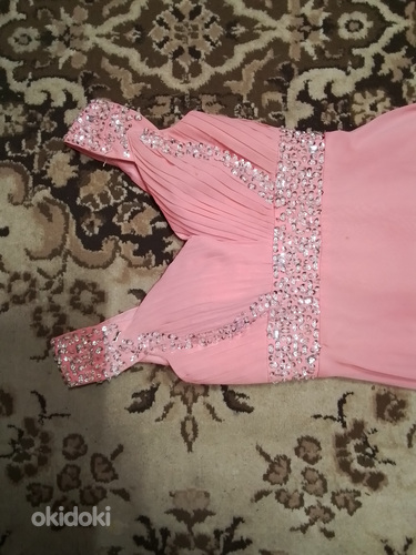 Розовое платье (фото #1)