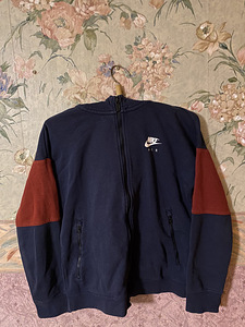 Nike Air lukuga dressipluus (1 foto / 3)