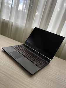 GAMING LAPTOP HP OMEN (4 foto / 4)
