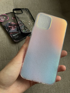 Чехлы на IPhone 12 (8 фото из 8)