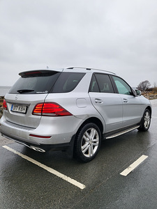 Mercedes-Benz GLE250 AMG Special Edition,2018 142.000km (4 foto / 11)